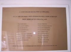 Plaque Ambassade de France.jpg
