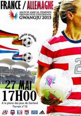 Amical Universitaire - Foot Feminin - 4 Violettes.JPG