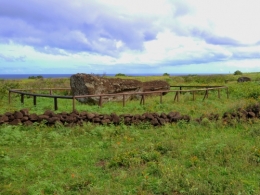 moai renversés ile de paques_04.JPG