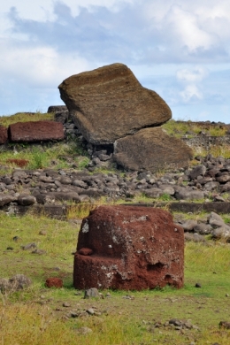 moai renversés ile de paques_06.JPG