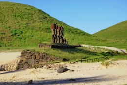 anakena ahu nau nau_08.jpg