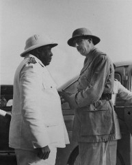 felix-eboue-DeGaulle_in_Chad.jpg