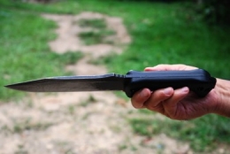 camillus bk 7,becker knife & tool,permaculture in manufacturing,good knife,survival knife,good combat knife,used tire,removing the rim of an used tire