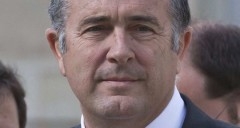 1025552_didier-guillaume-ps-candidat-a-la-presidence-du-senat-web-tete-0203647560194_660x352p.jpg