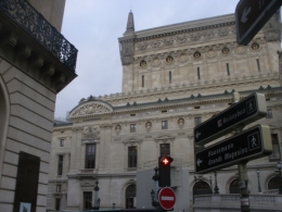 train,suicide,drapeaux,banque