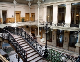 Vaccin épisode 2, Paris, réconfort
