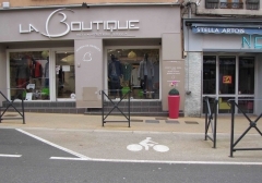 cayrade-parking vélo.jpg