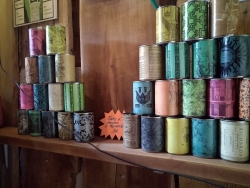 Un ensemble boites à crayons