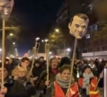 macron_pique-0b86f.jpg
