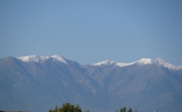Canigou 1ère neige 2010.jpg