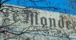 Le Monde, enseigne.jpg