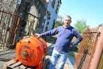 Frédéric Ségrètain et son moulin à eau.jpg