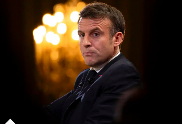 Emmanuel Macron fait-il Renaud Camus sans savoir