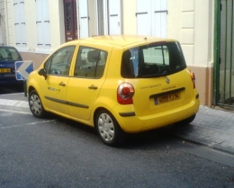 Voiture Poste 1.JPG