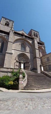 AUVERGNE : 18 JUIN : LA CHAISE DIEU