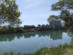 enfin, le château se découvre dans sa totalité