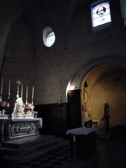 Retour par le village et visite de l'église