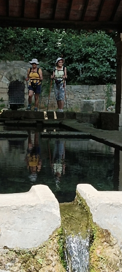 un très beau lavoir .....
