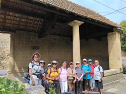 Vers Pont du Gard : lavoir