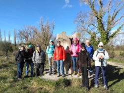 Pause goûter devant cette sculpture ....