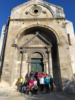Devant la Chapelle St Gabriel