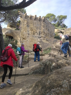 Montée vers la vierge blanche ...