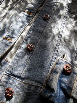 veste boutons custo.jpg