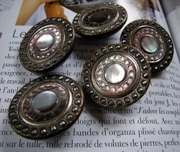 Boutons nacre.jpg