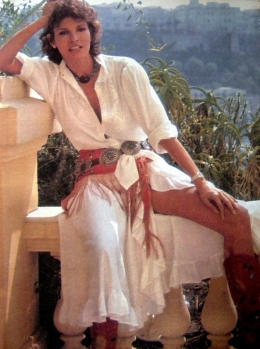 Raquel_Welsh_1982.jpg
