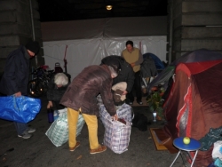 Sous le métro aérien