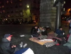 François donnant du café