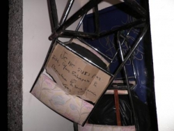 Les affaires à Francis, pas touche !