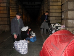 Sous le métro aérien