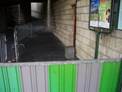 Ici dormaient des dizaines de personnes