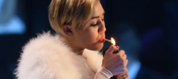 o-MILEY-CYRUS-FUME-facebook-1456x648.jpg