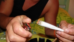 joint_kindle_grass_cannabis_smoking_marijuana_intoxicant-1194572.jpgd_-845x475.jpeg