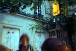 edith+fenêtre éclairée.jpg