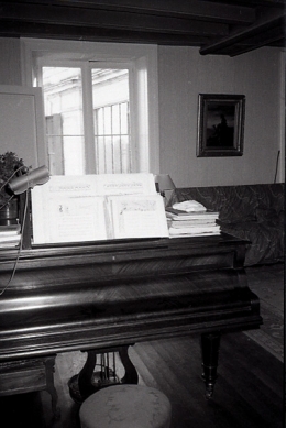 saumur, piano, rue des orteaux