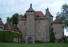 Chateau_Villemonteix creuse.jpg