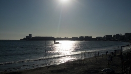 Nadège et la mer.JPG