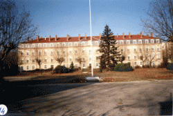 La Caserne abandonnée après 1987 - vue 1