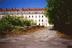La Caserne abandonnée après 1987 - vue 2
