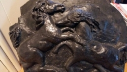 CHEVAUX (bas relief)