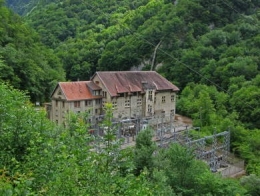 Usine hydroélectrique de Mouthiers-Hautepierre_2071.jpg