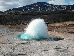 Islande_Geysir-Strokkur.jpg