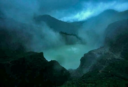 Dominique_Bardintzeff_Boiling_Lake-1.jpg