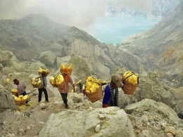 Kawa Ijen-soufre_06_Alain-Issock_18.jpg