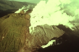 Guadeloupe_Soufrière1976_052-1.jpg