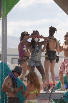 Party-doesnt-stop-at-BurningMan-2015-carnival-of-mirrors-whiteout-683x1024.jpg