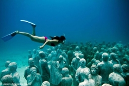 The-Silent-Evolution-by-Jason-de-Caires-Taylor-2.jpg